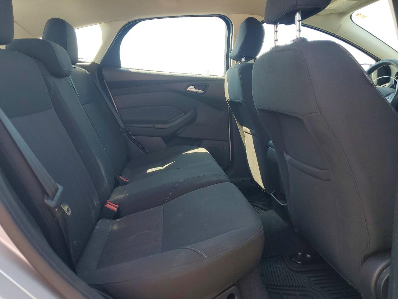 2016 FORD FOCUS