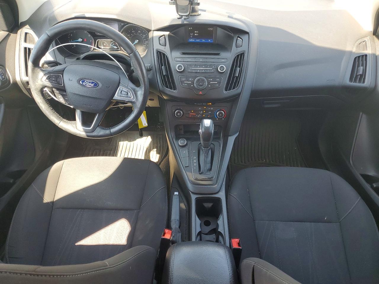 2016 FORD FOCUS