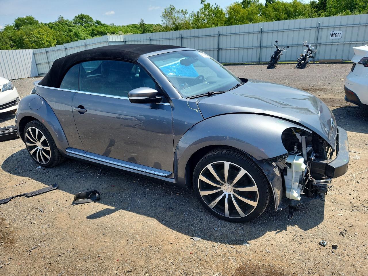 2016 VOLKSWAGEN BEETLE