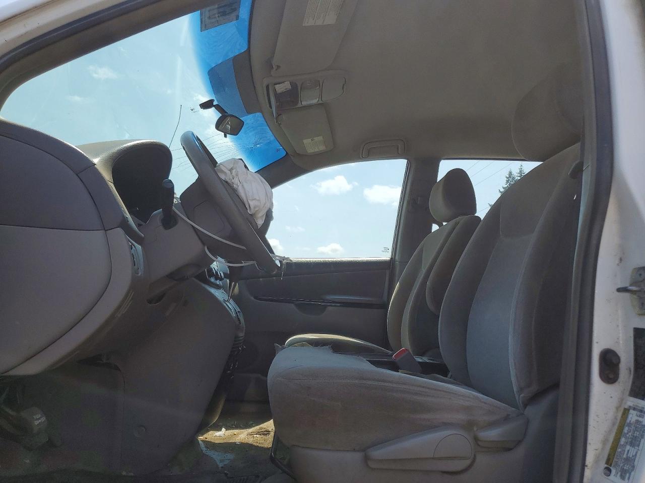 2005 TOYOTA SIENNA