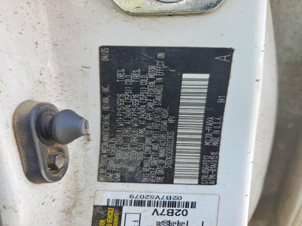 2005 TOYOTA SIENNA