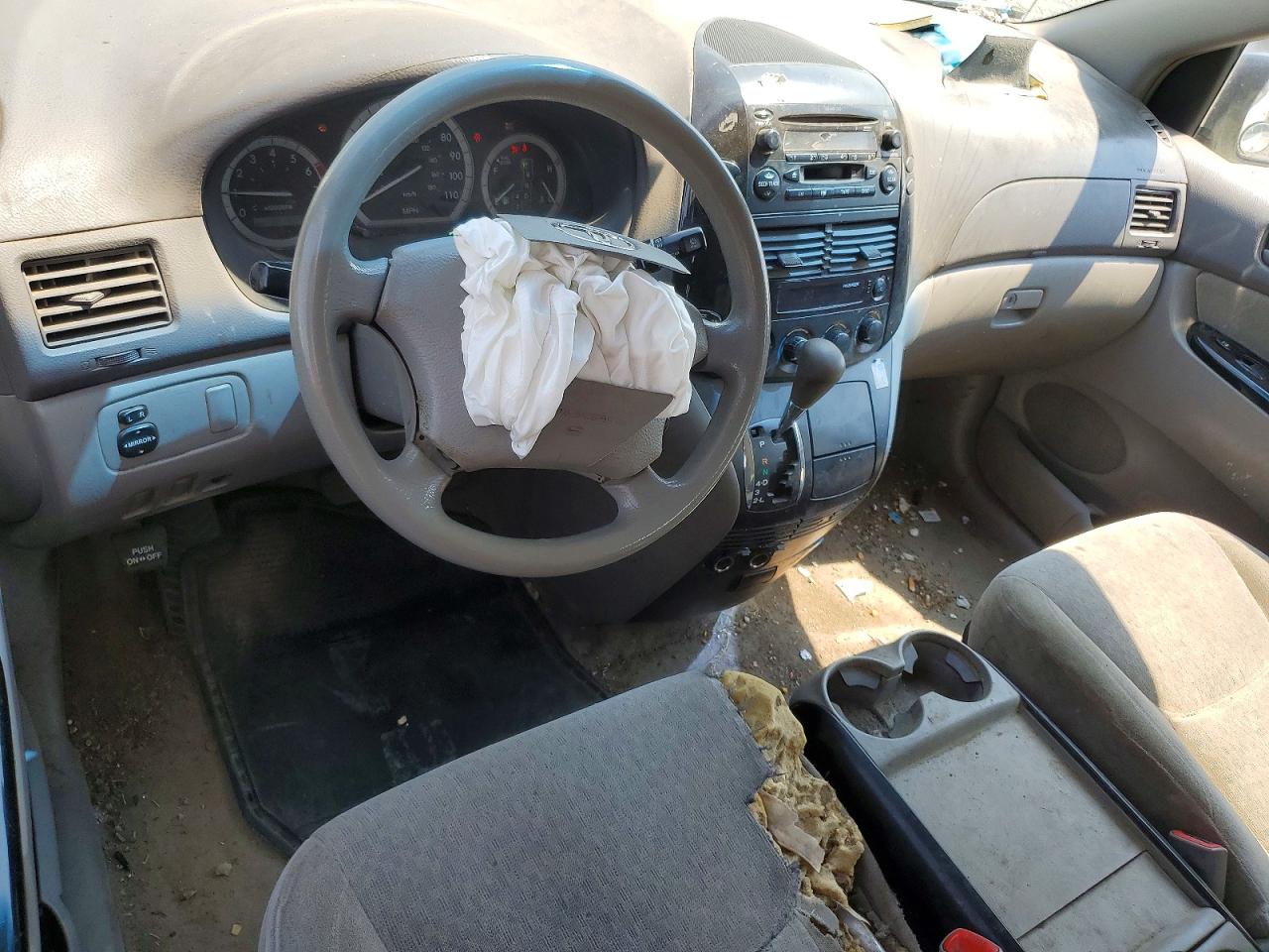 2005 TOYOTA SIENNA