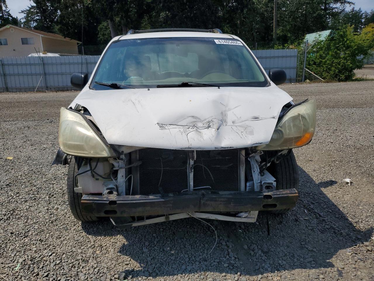 2005 TOYOTA SIENNA