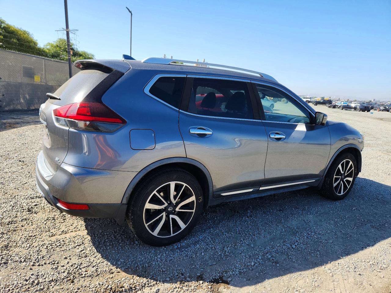 2018 NISSAN ROGUE