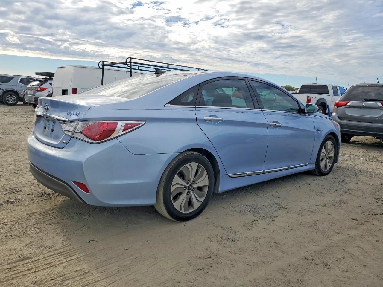 2013 HYUNDAI SONATA
