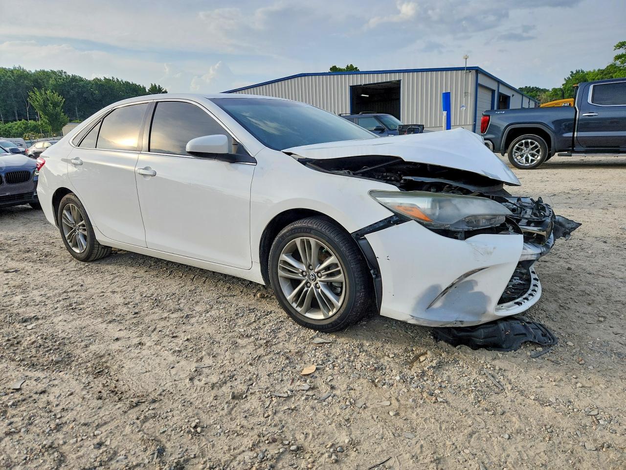 2016 TOYOTA CAMRY