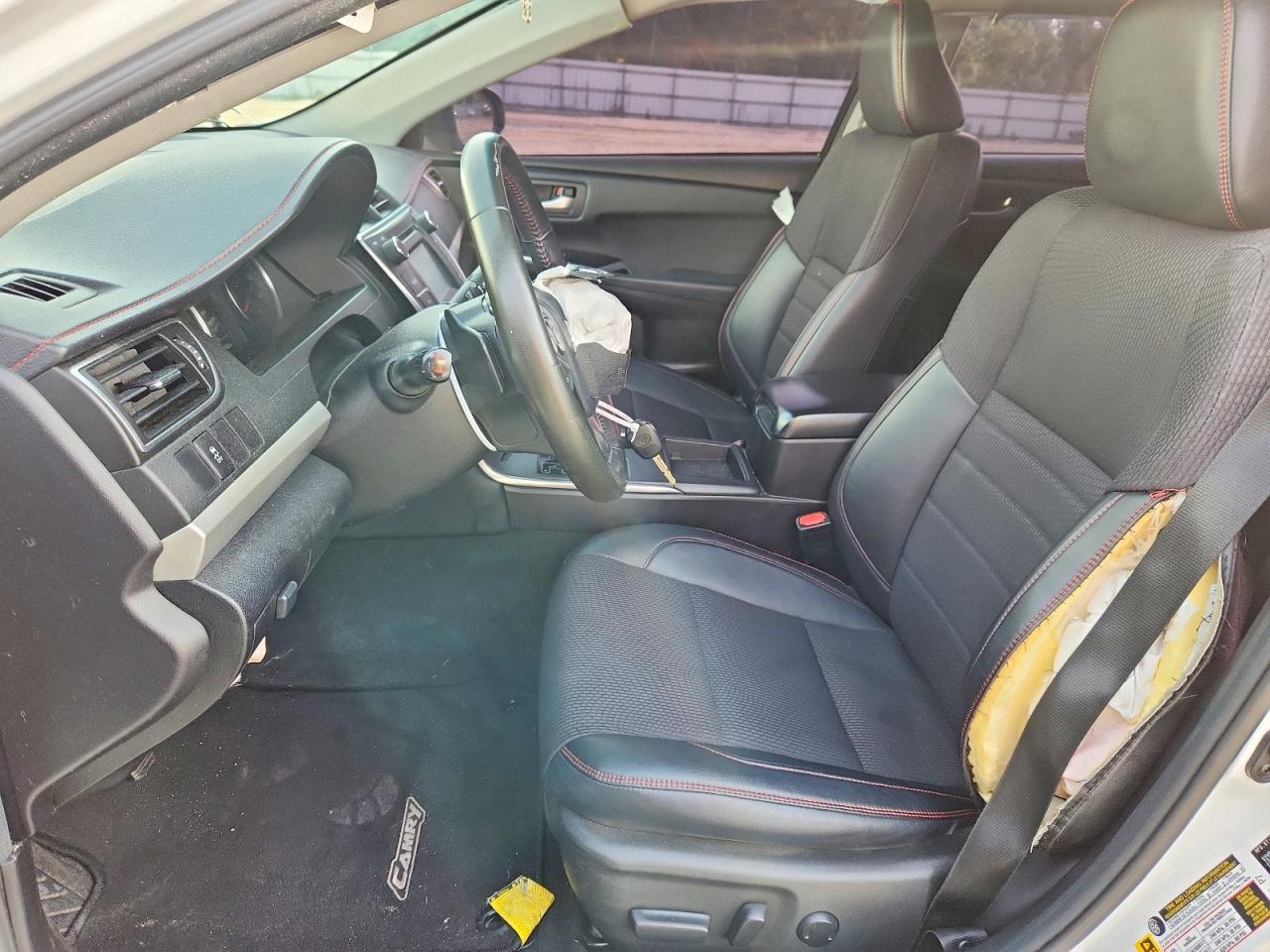 2016 TOYOTA CAMRY