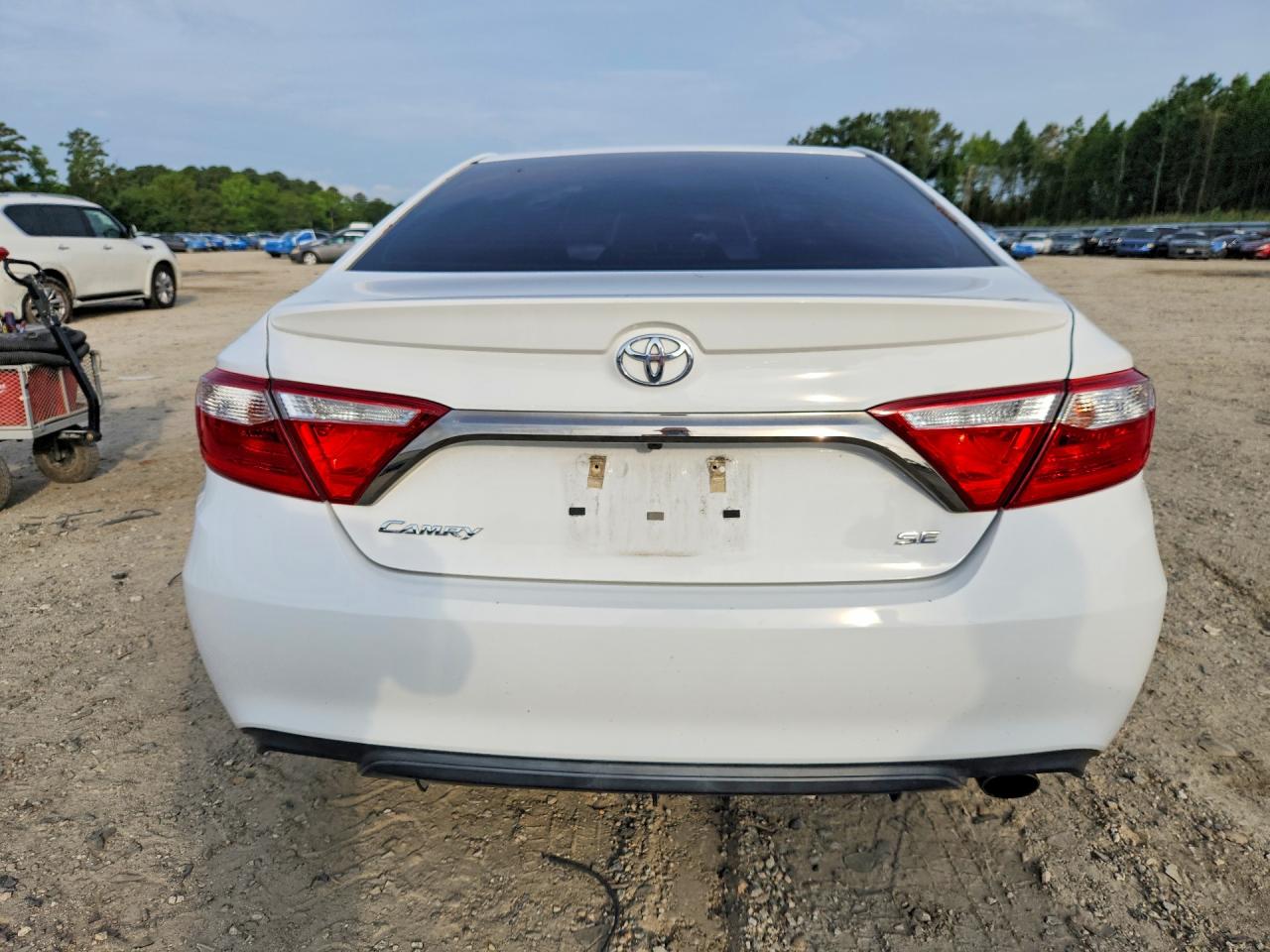 2016 TOYOTA CAMRY