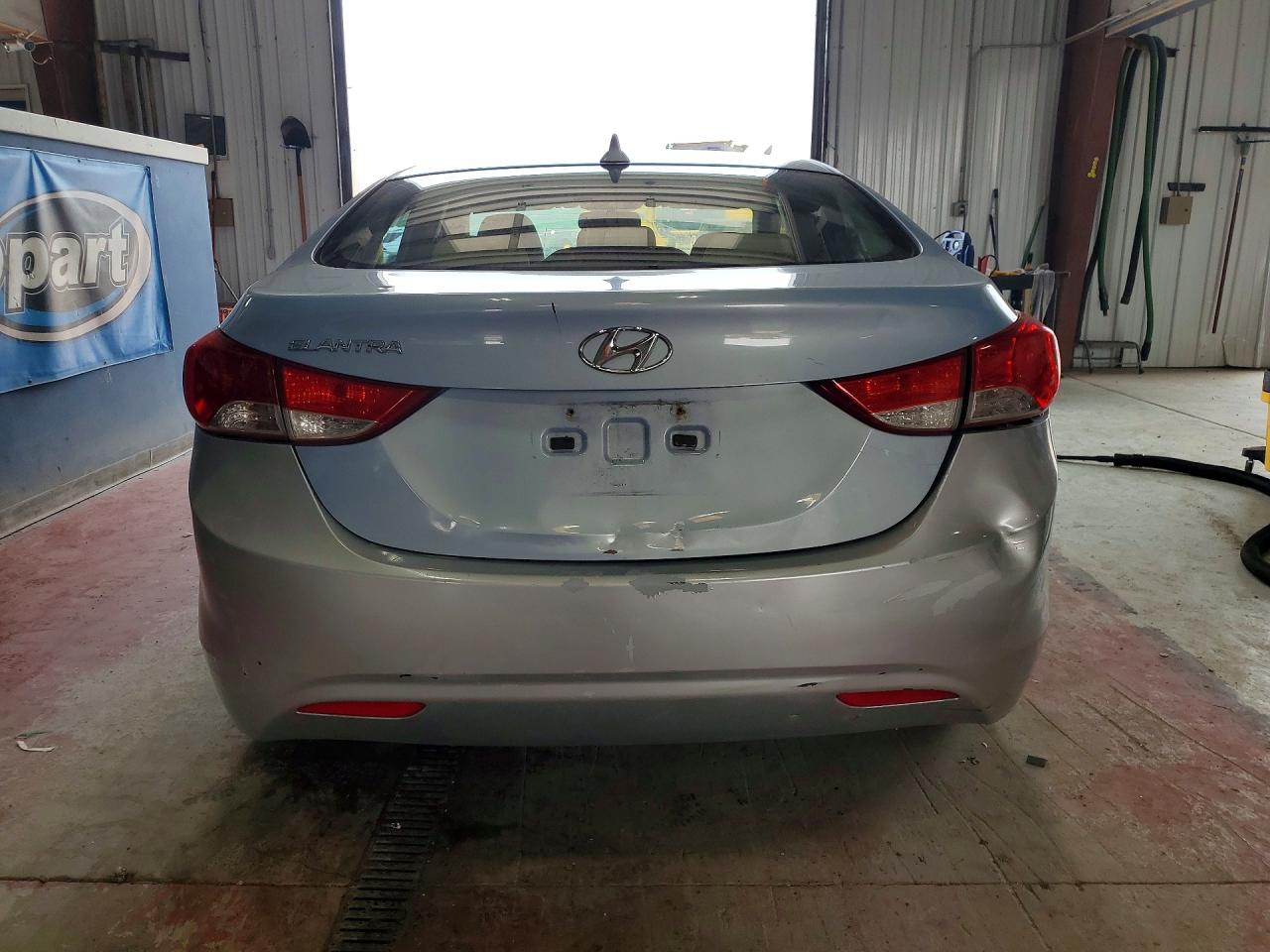 2012 HYUNDAI ELANTRA
