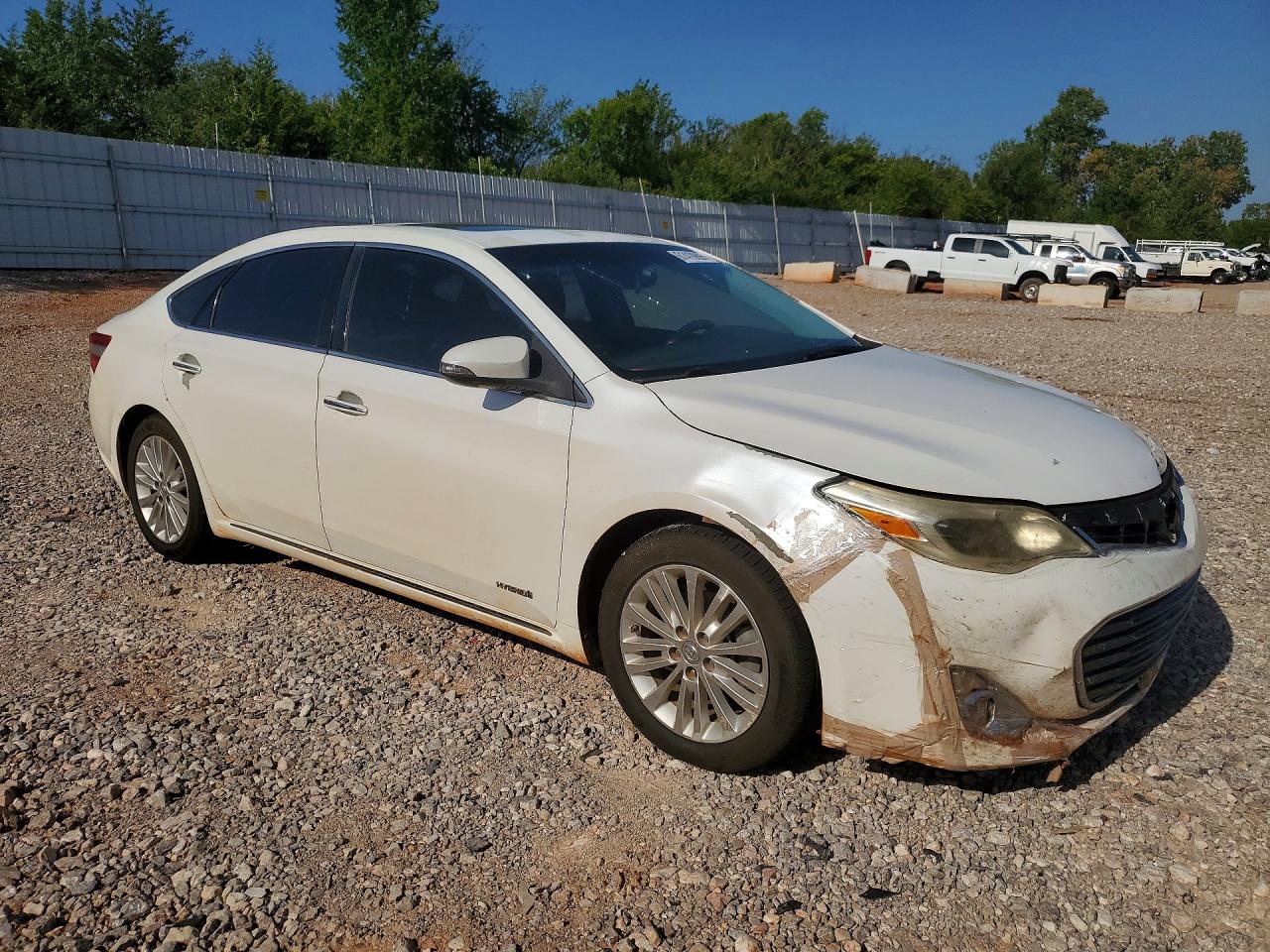 2014 TOYOTA AVALON