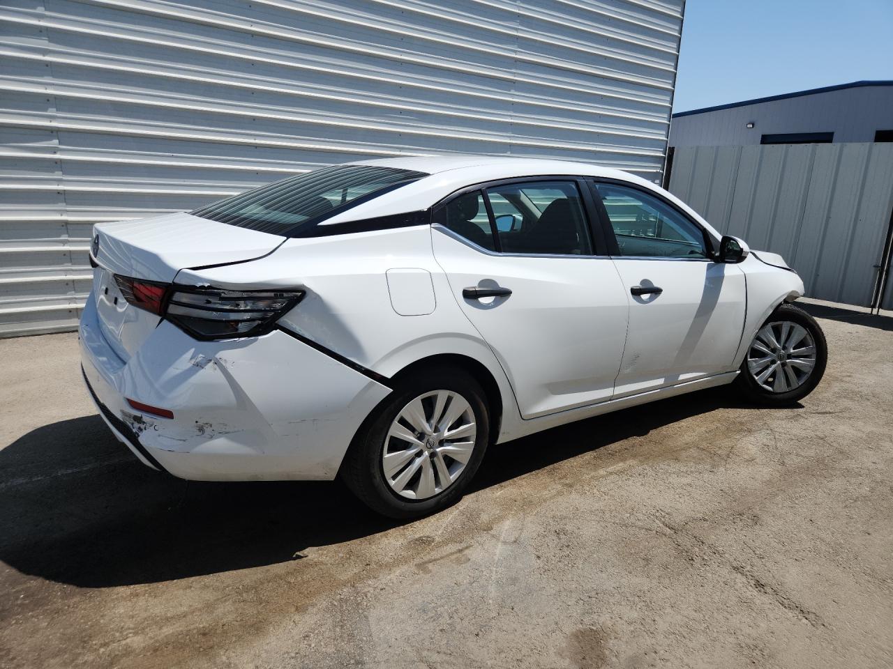 2025 NISSAN SENTRA