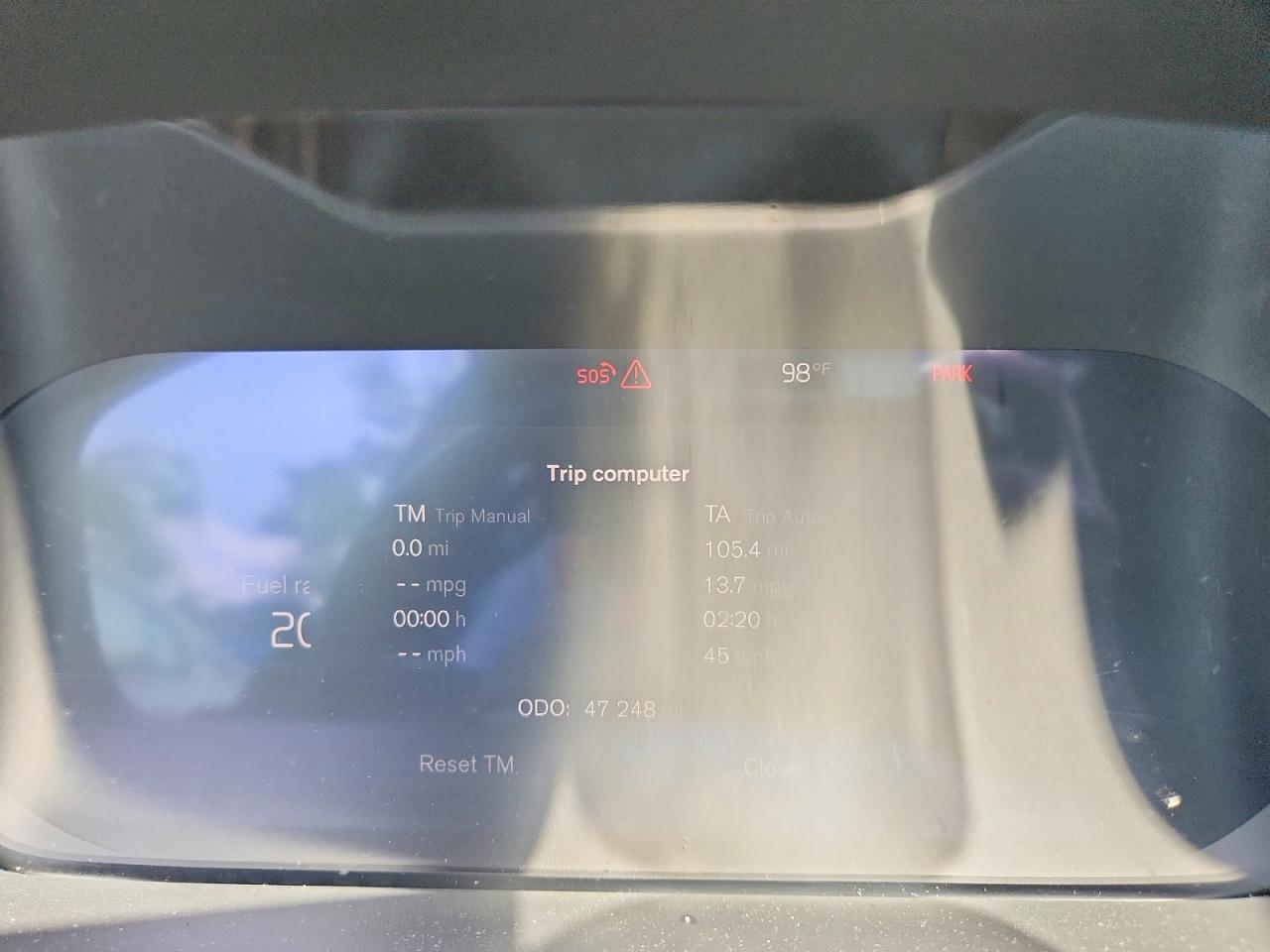 2025 VOLVO XC40