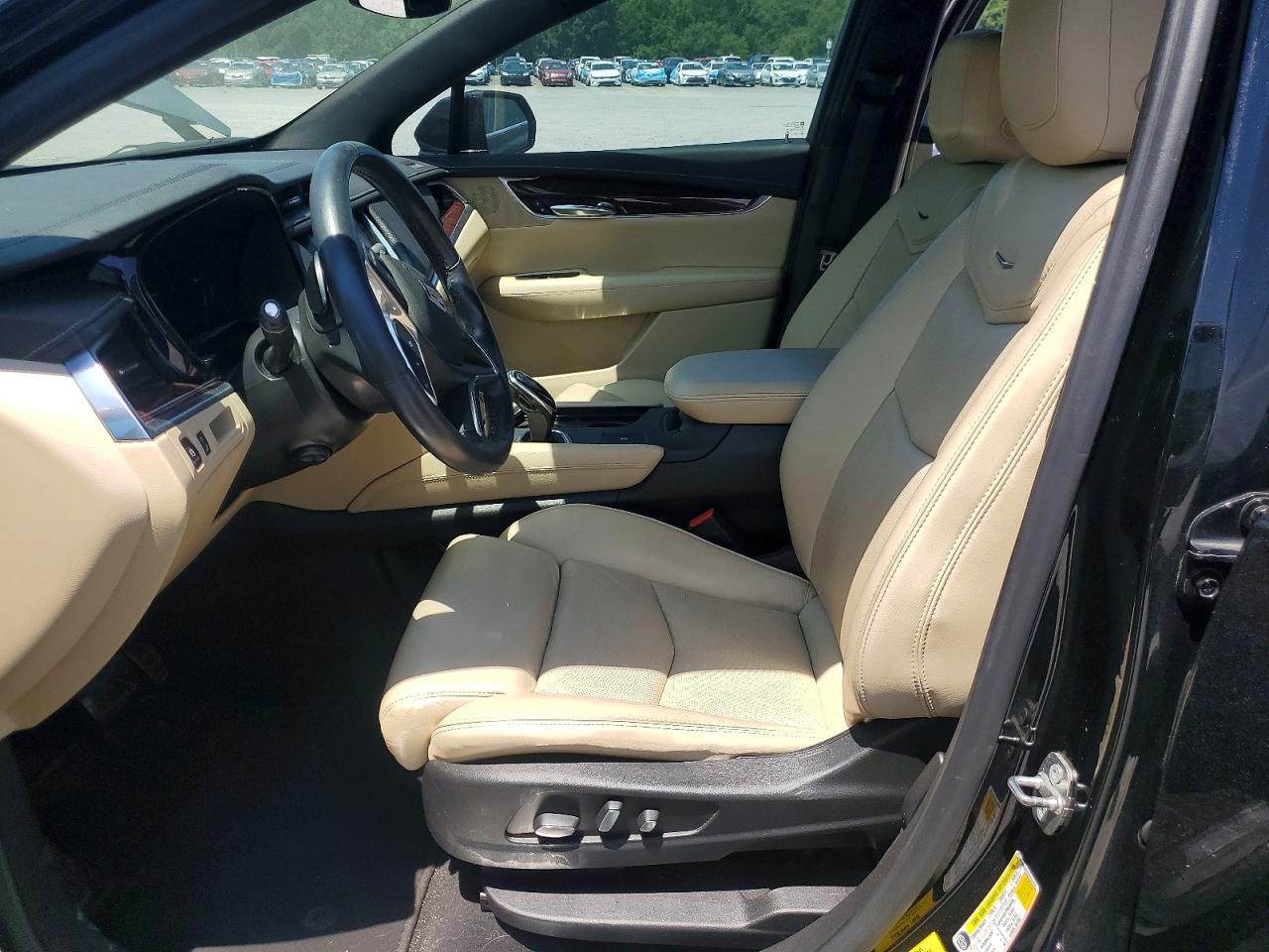 2017 CADILLAC XT5