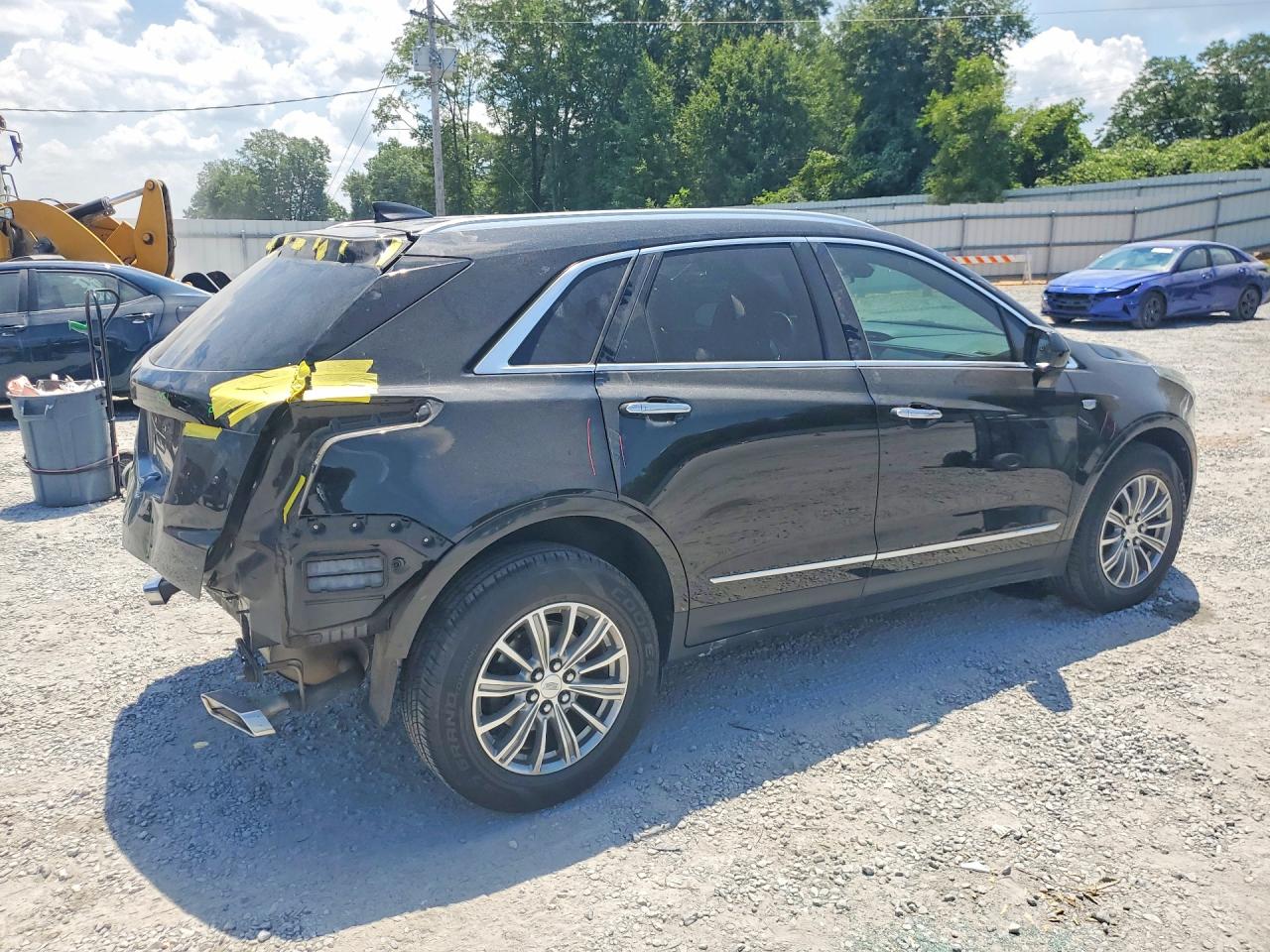 2017 CADILLAC XT5