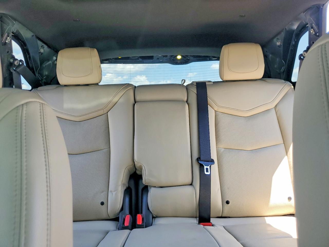 2017 CADILLAC XT5