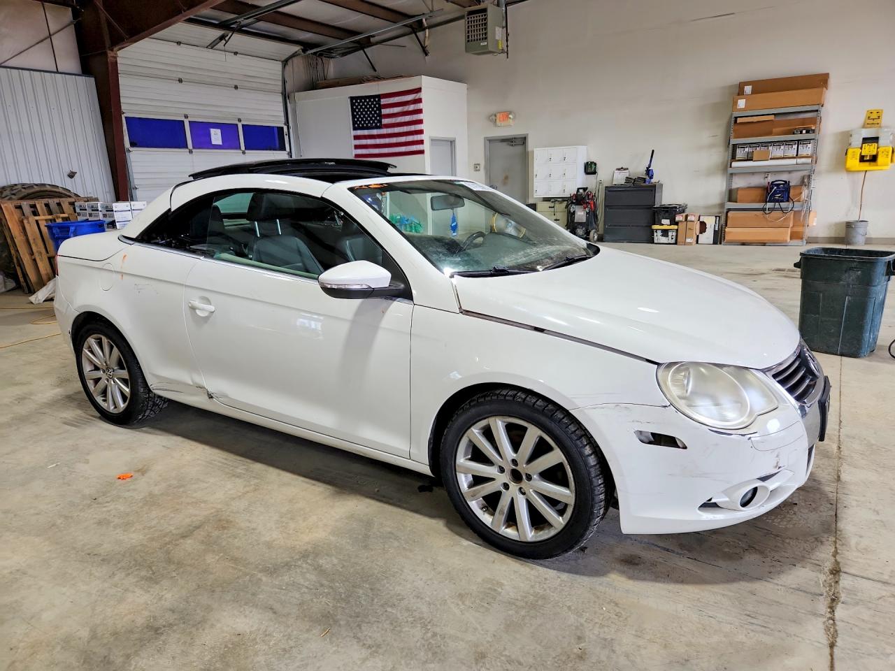 2009 VOLKSWAGEN EOS