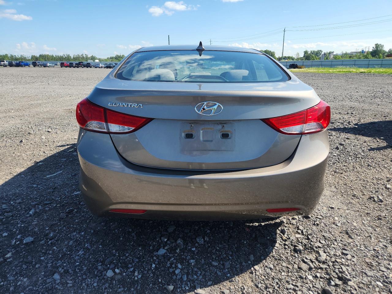 2013 HYUNDAI ELANTRA