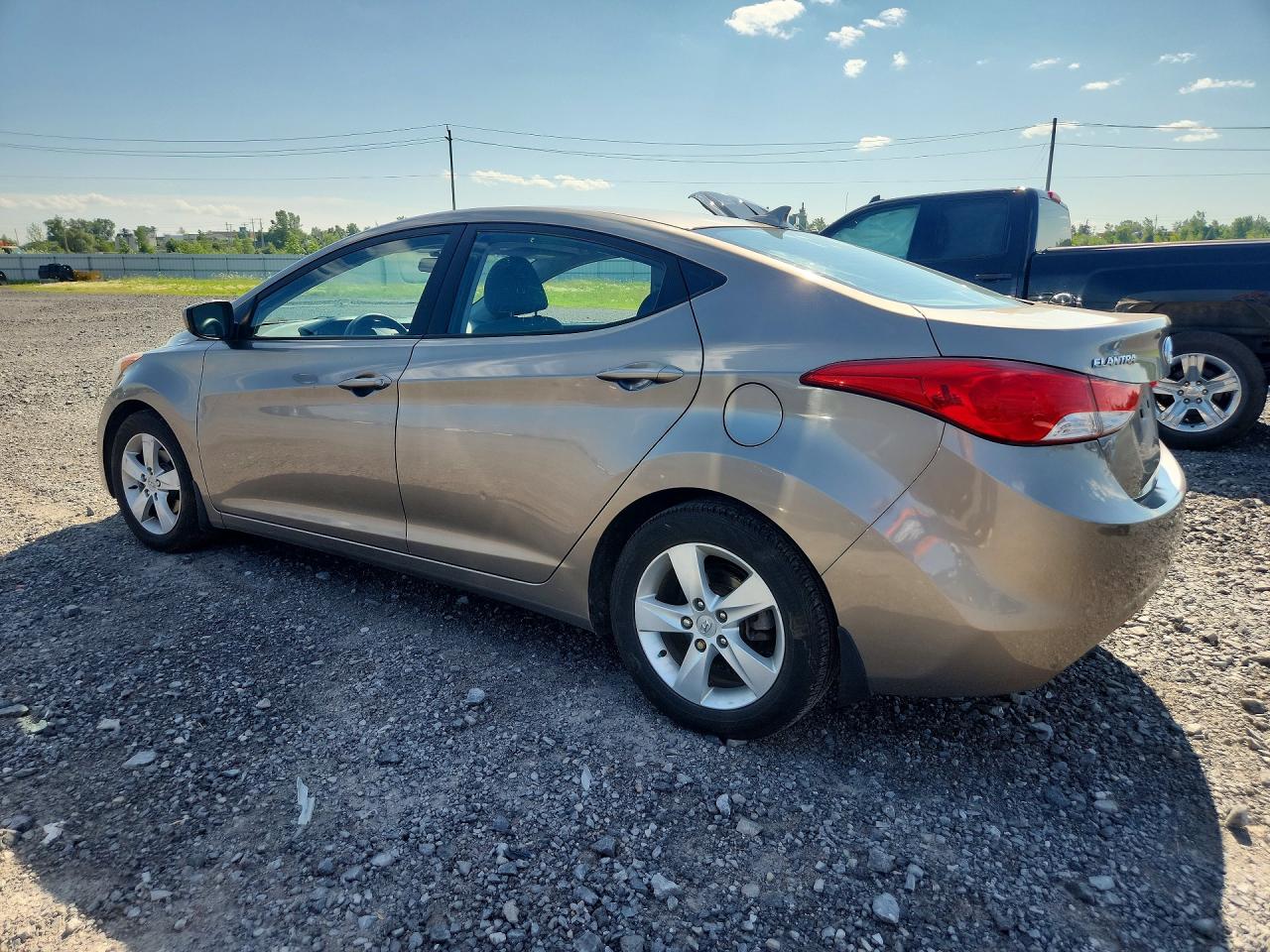 2013 HYUNDAI ELANTRA