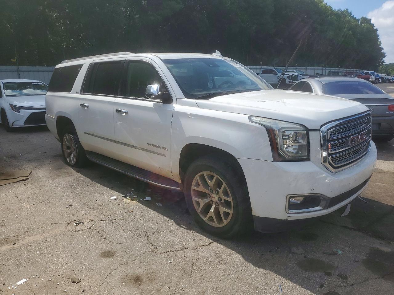 2017 GMC YUKON
