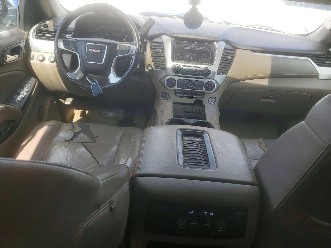 2017 GMC YUKON