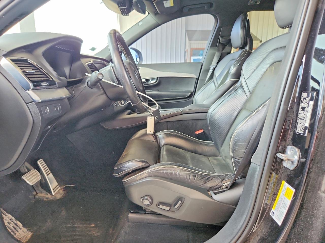 2016 VOLVO XC90