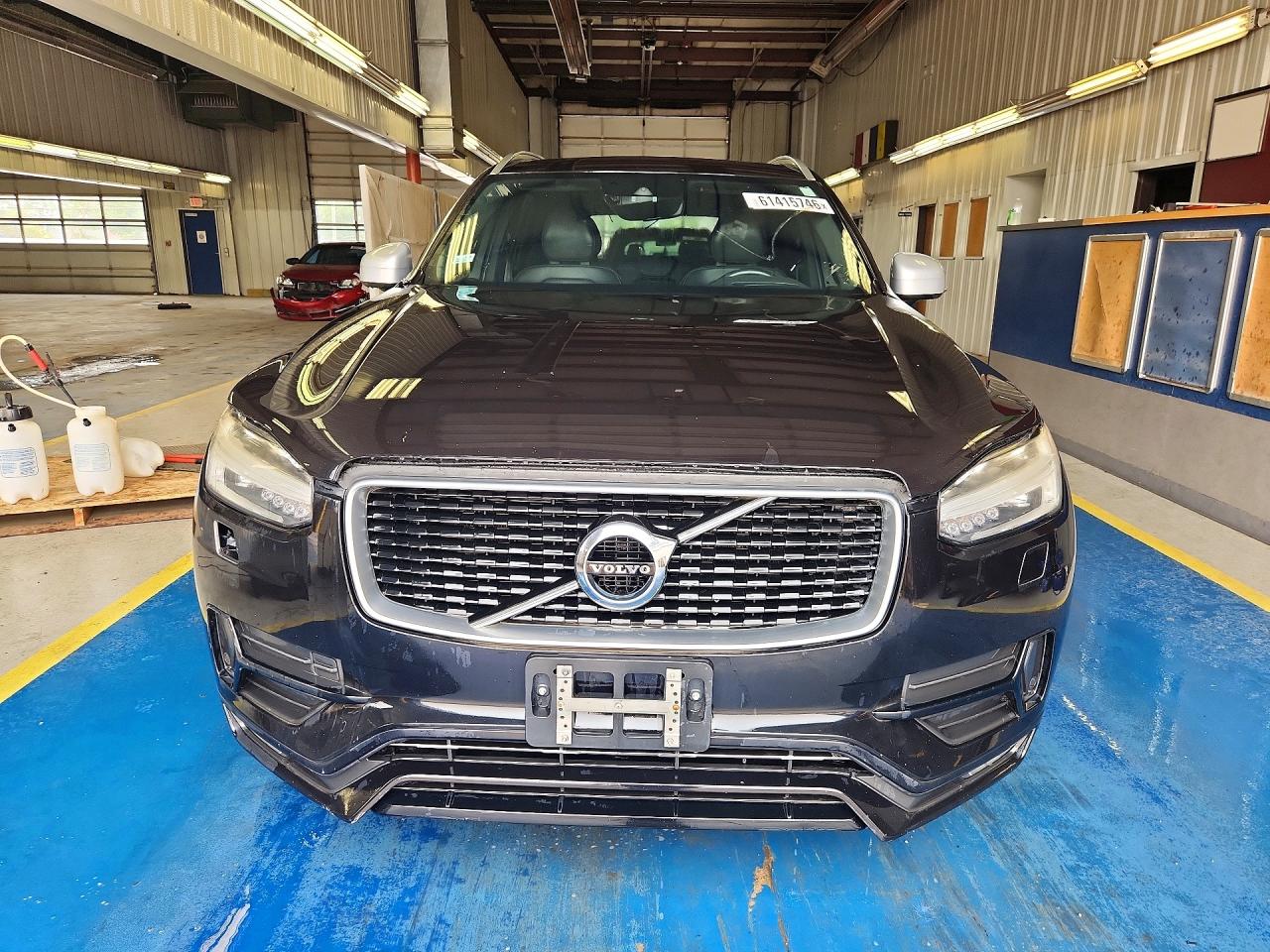 2016 VOLVO XC90