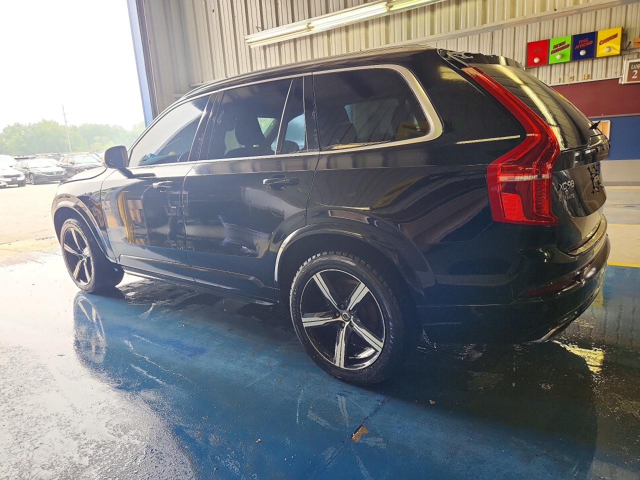 2016 VOLVO XC90