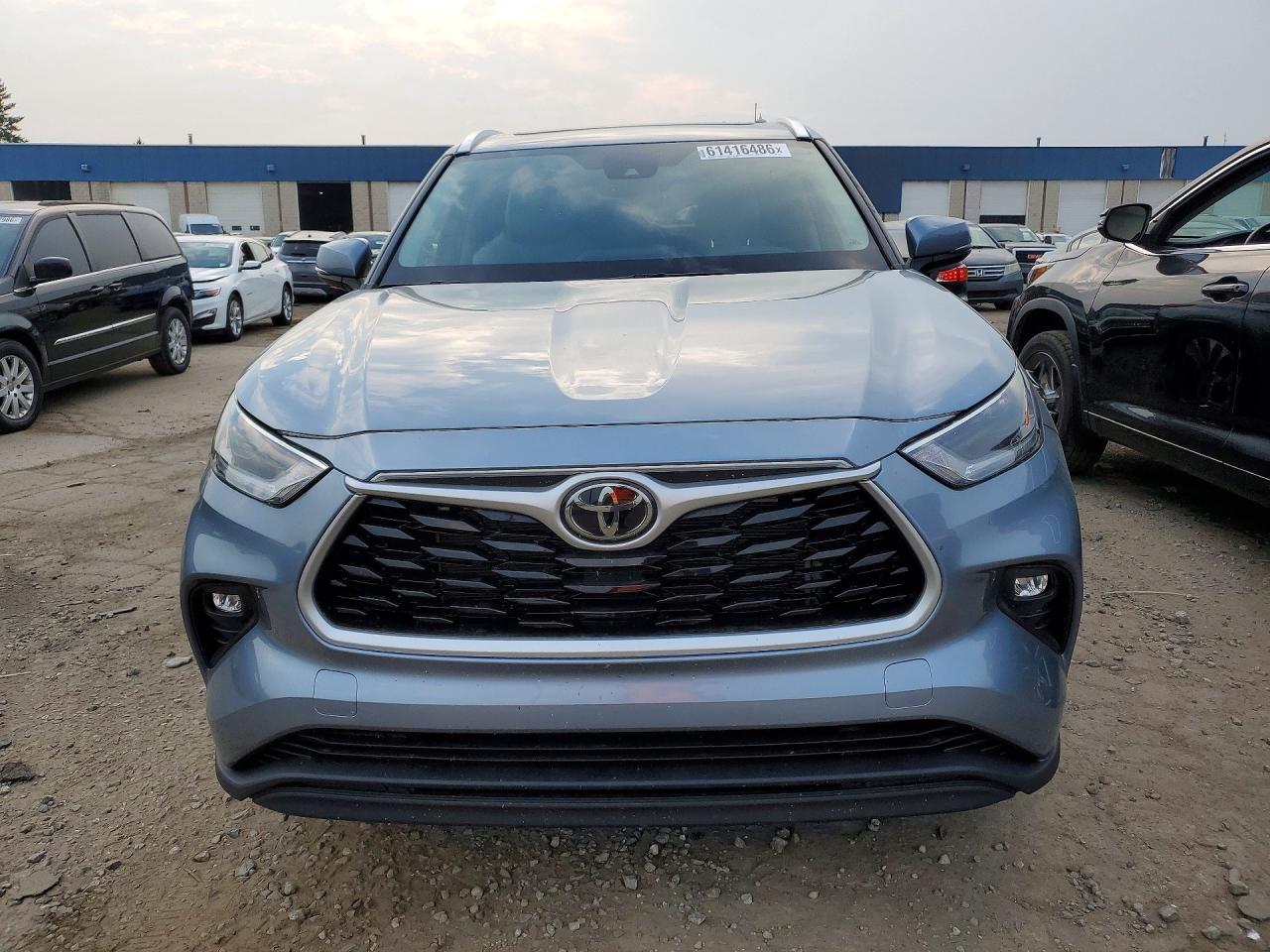 2021 TOYOTA HIGHLANDER