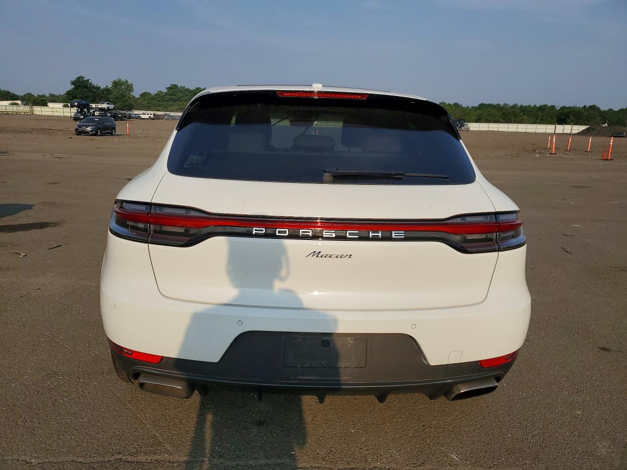 2021 PORSCHE MACAN