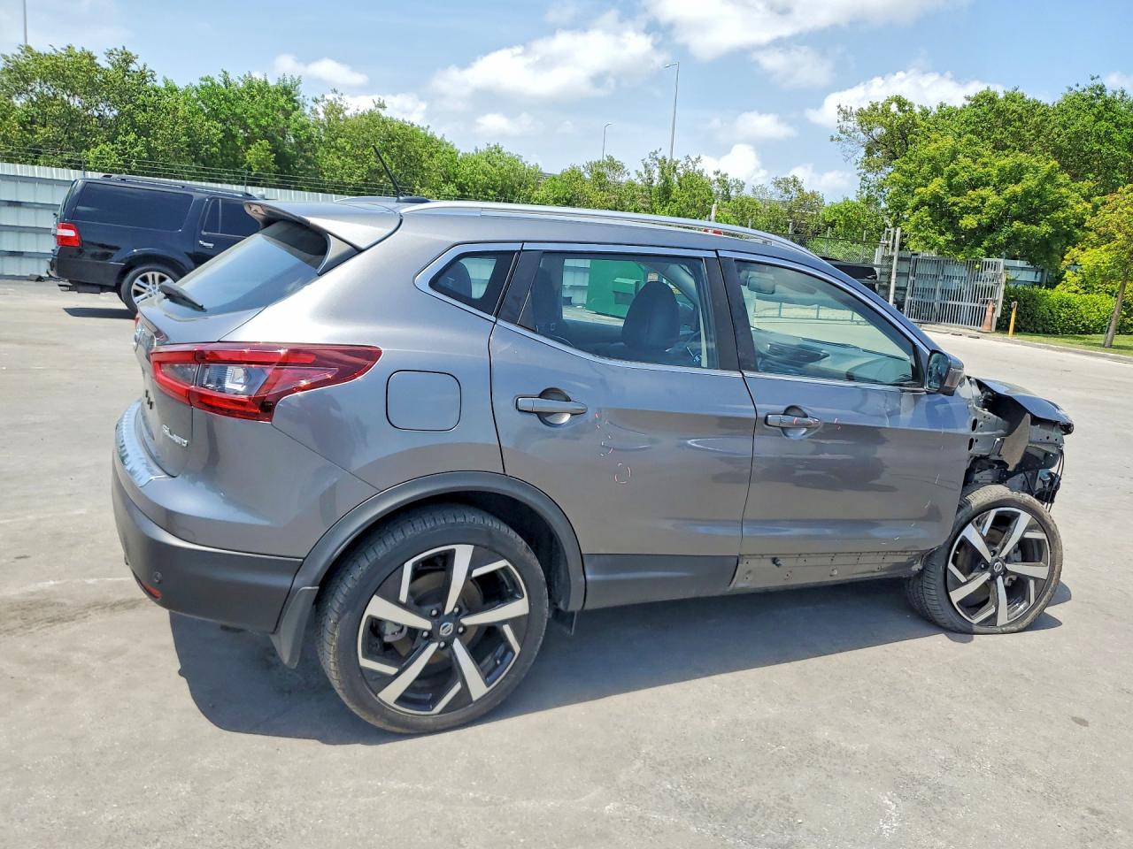 2022 NISSAN ROGUE