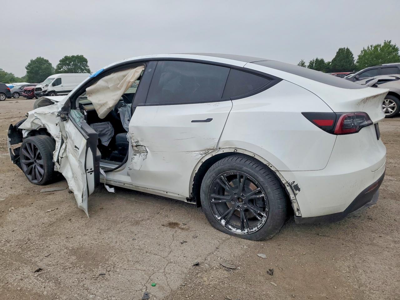2020 TESLA MODEL Y