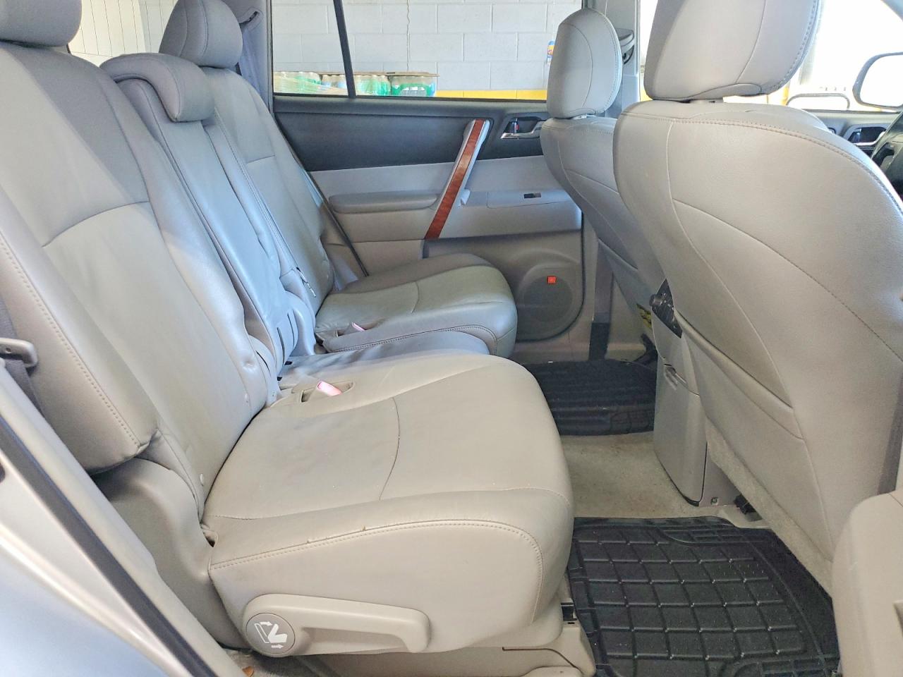 2008 TOYOTA HIGHLANDER