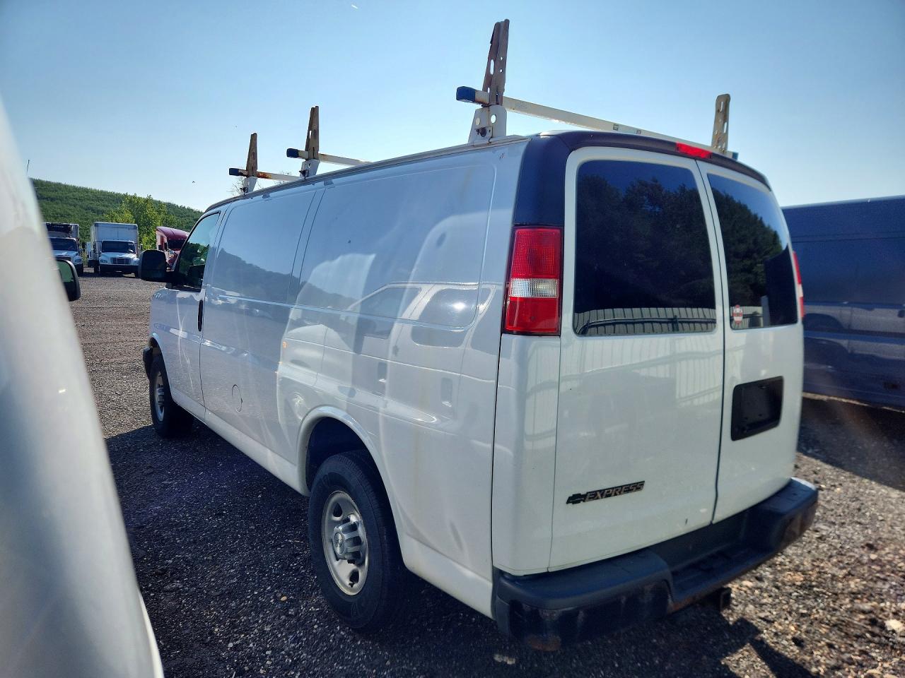 2017 CHEVROLET EXPRESS