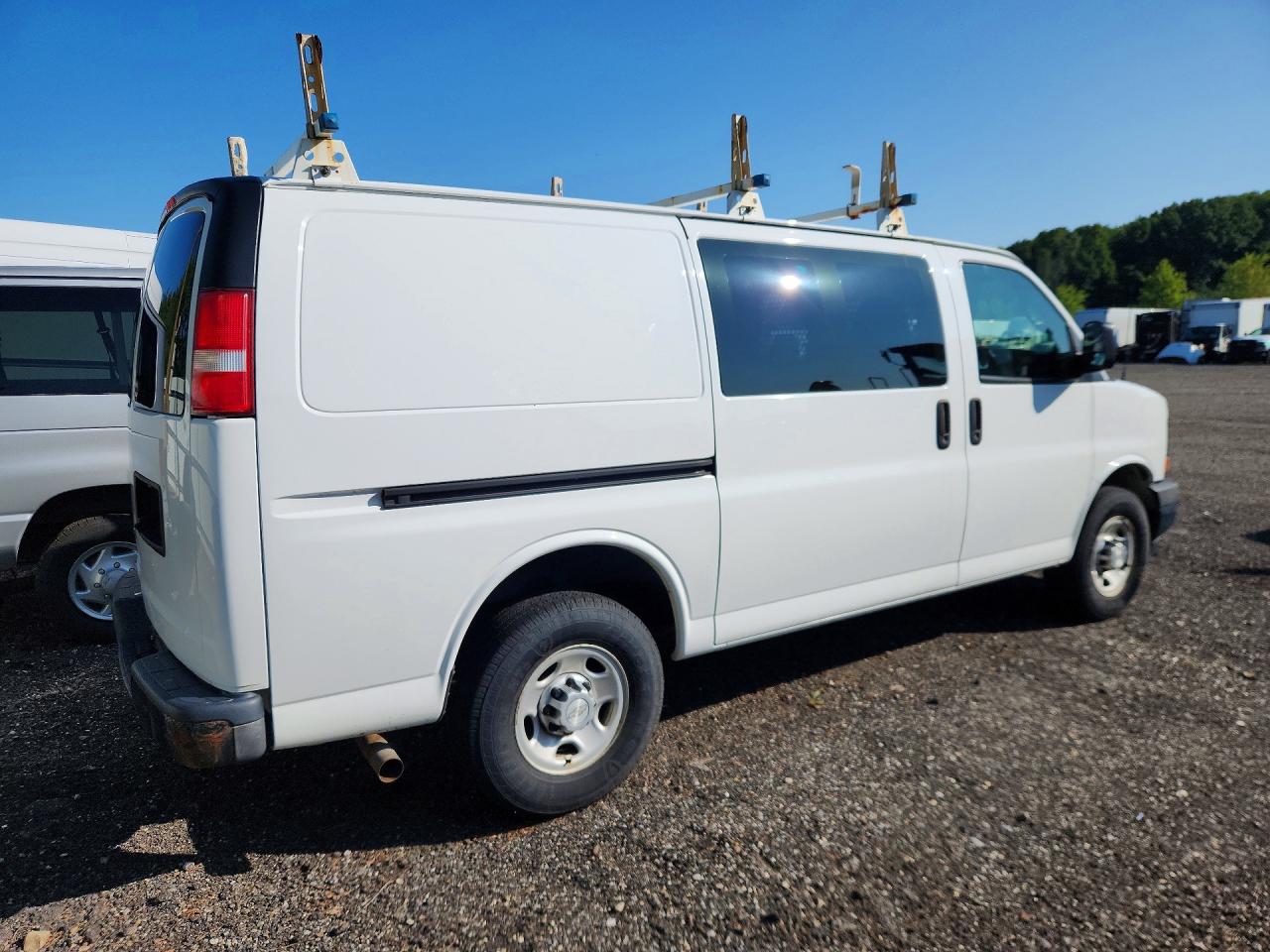 2017 CHEVROLET EXPRESS