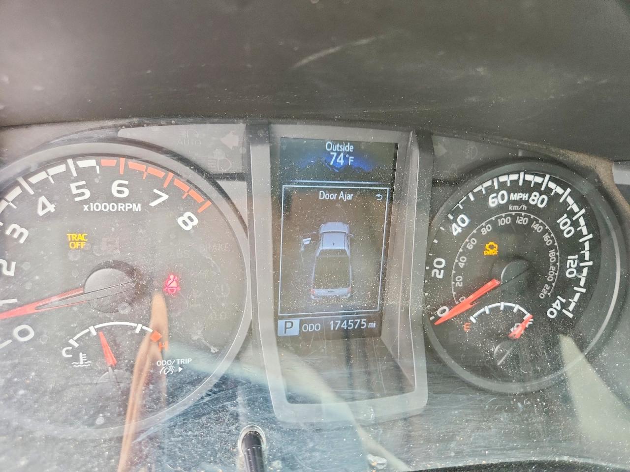 2018 TOYOTA TACOMA