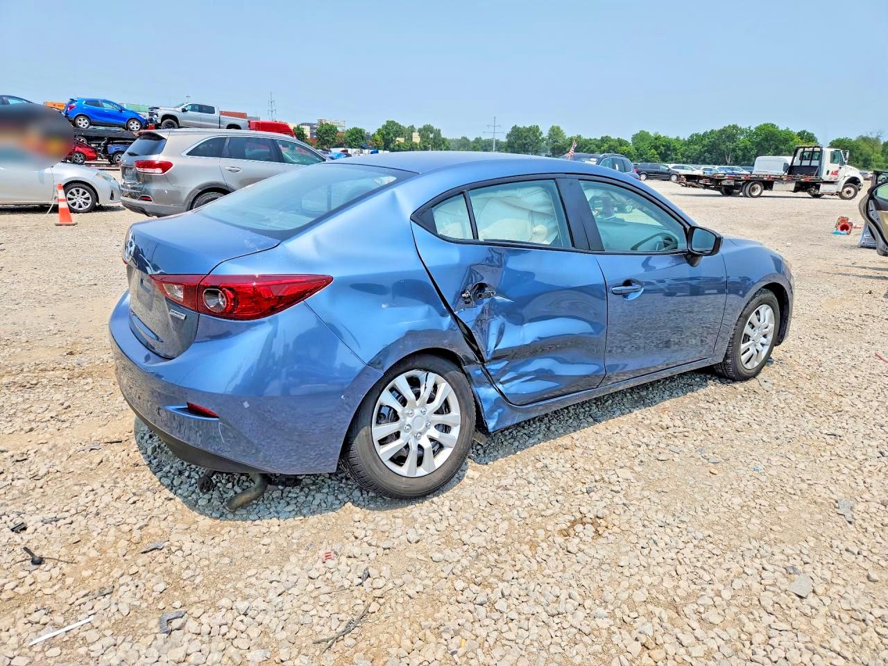 2014 MAZDA 3