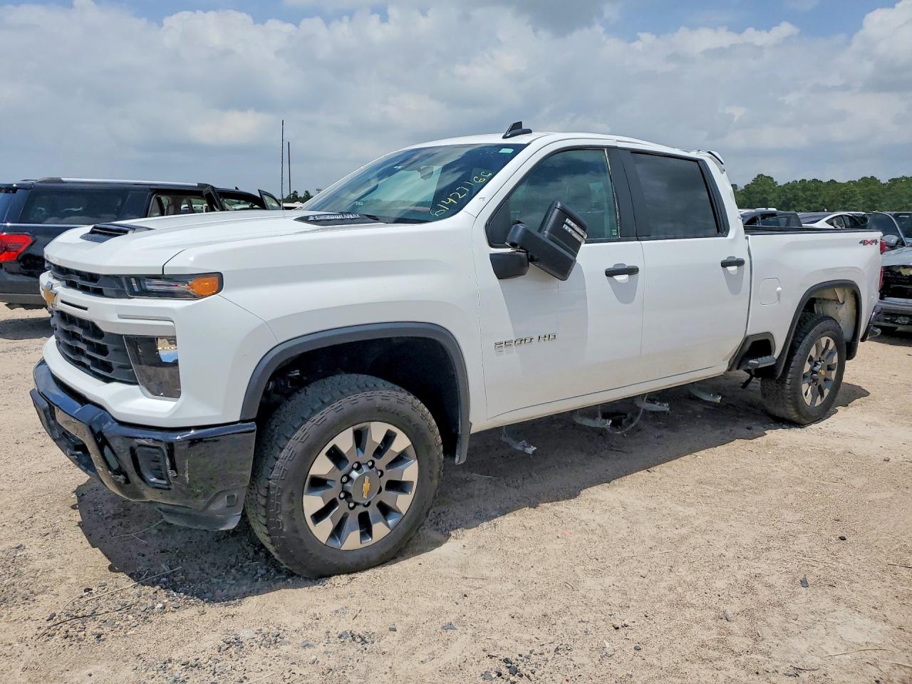2024 CHEVROLET SILVERADO