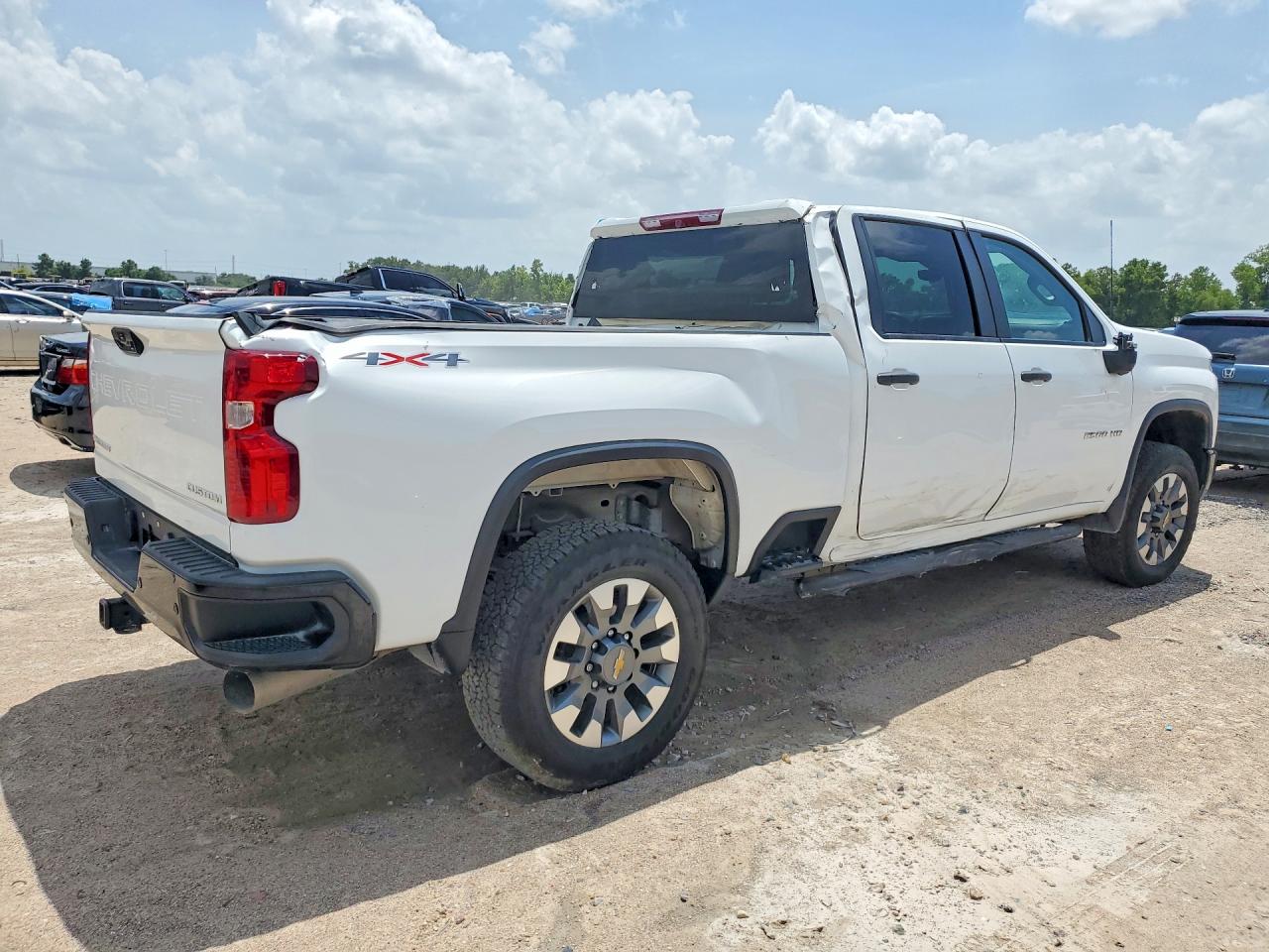 2024 CHEVROLET SILVERADO