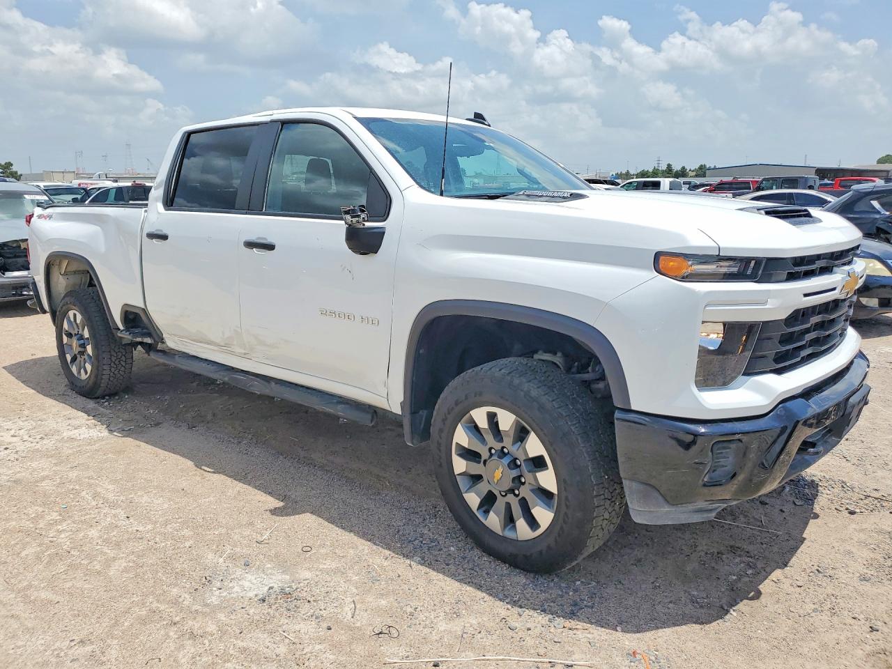 2024 CHEVROLET SILVERADO