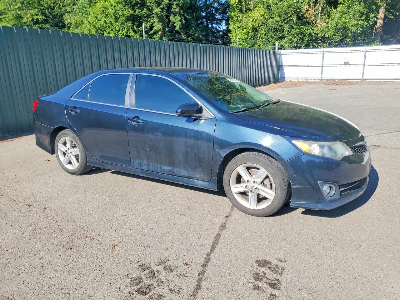 2014 TOYOTA CAMRY