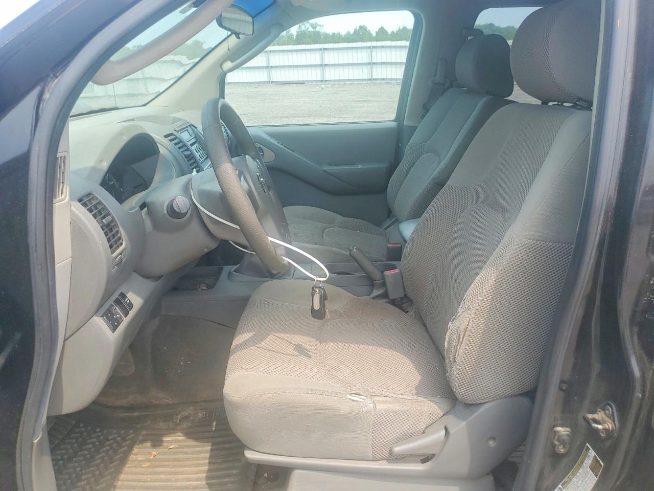 2006 NISSAN FRONTIER