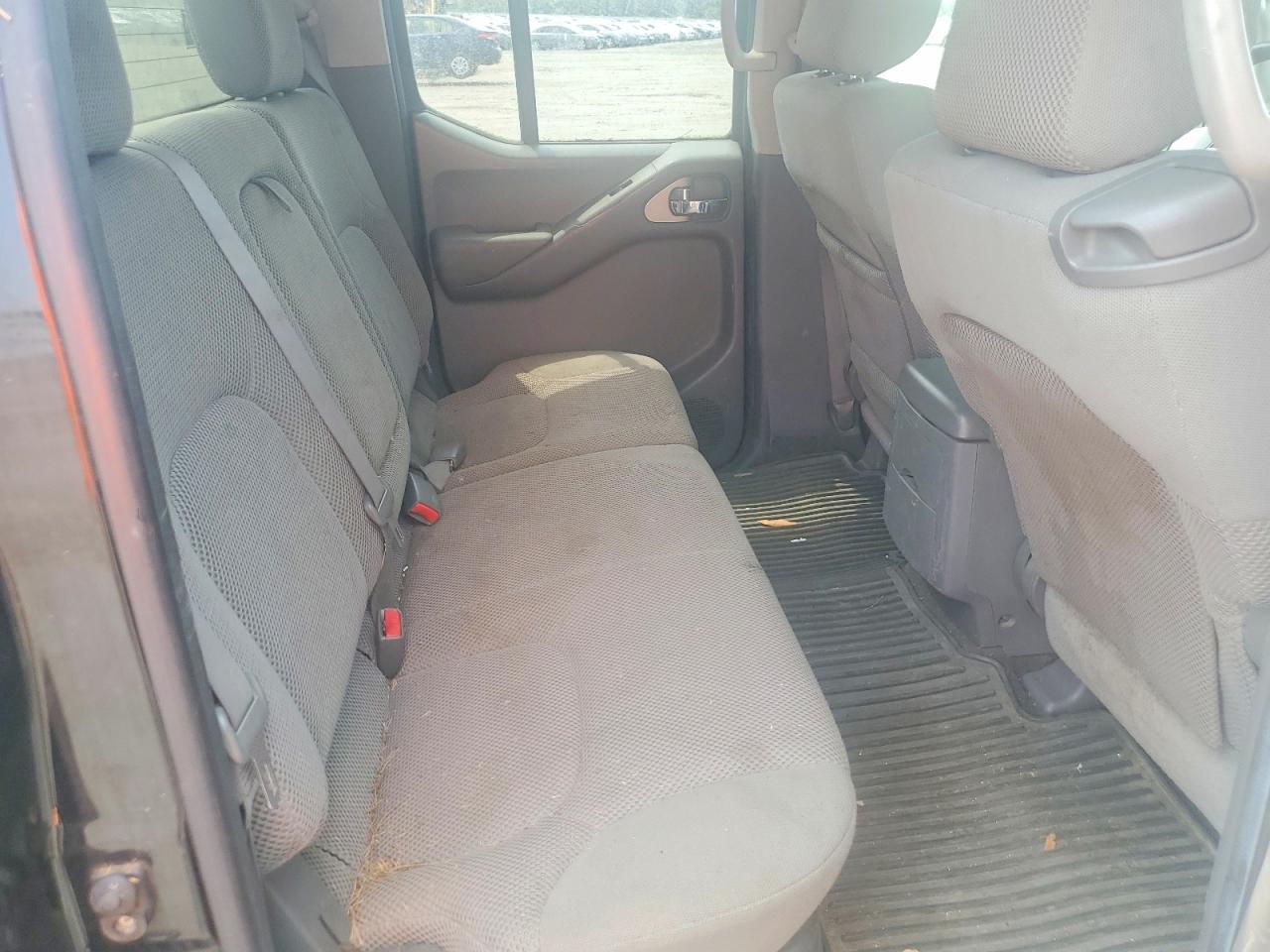 2006 NISSAN FRONTIER