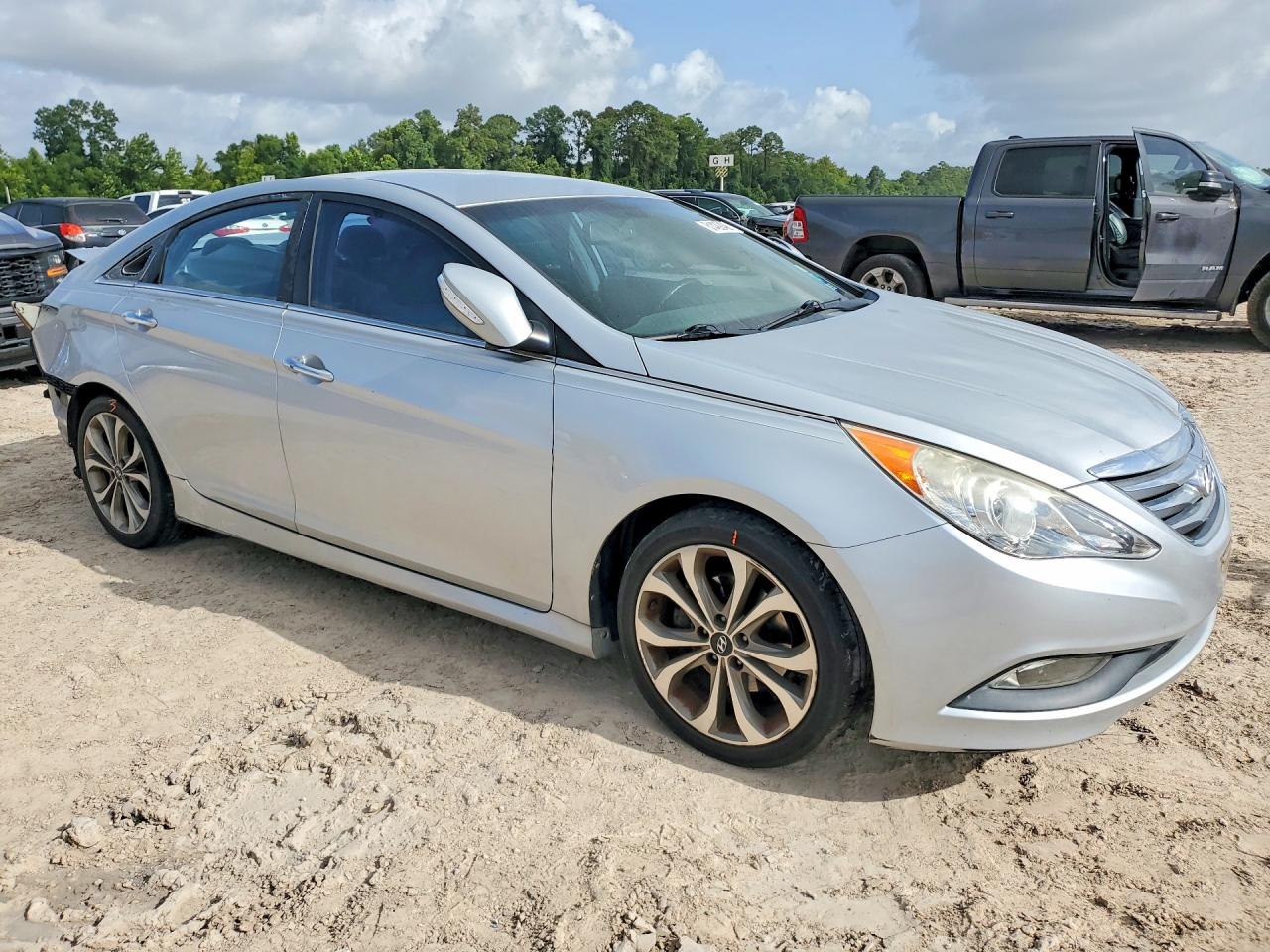 2014 HYUNDAI SONATA