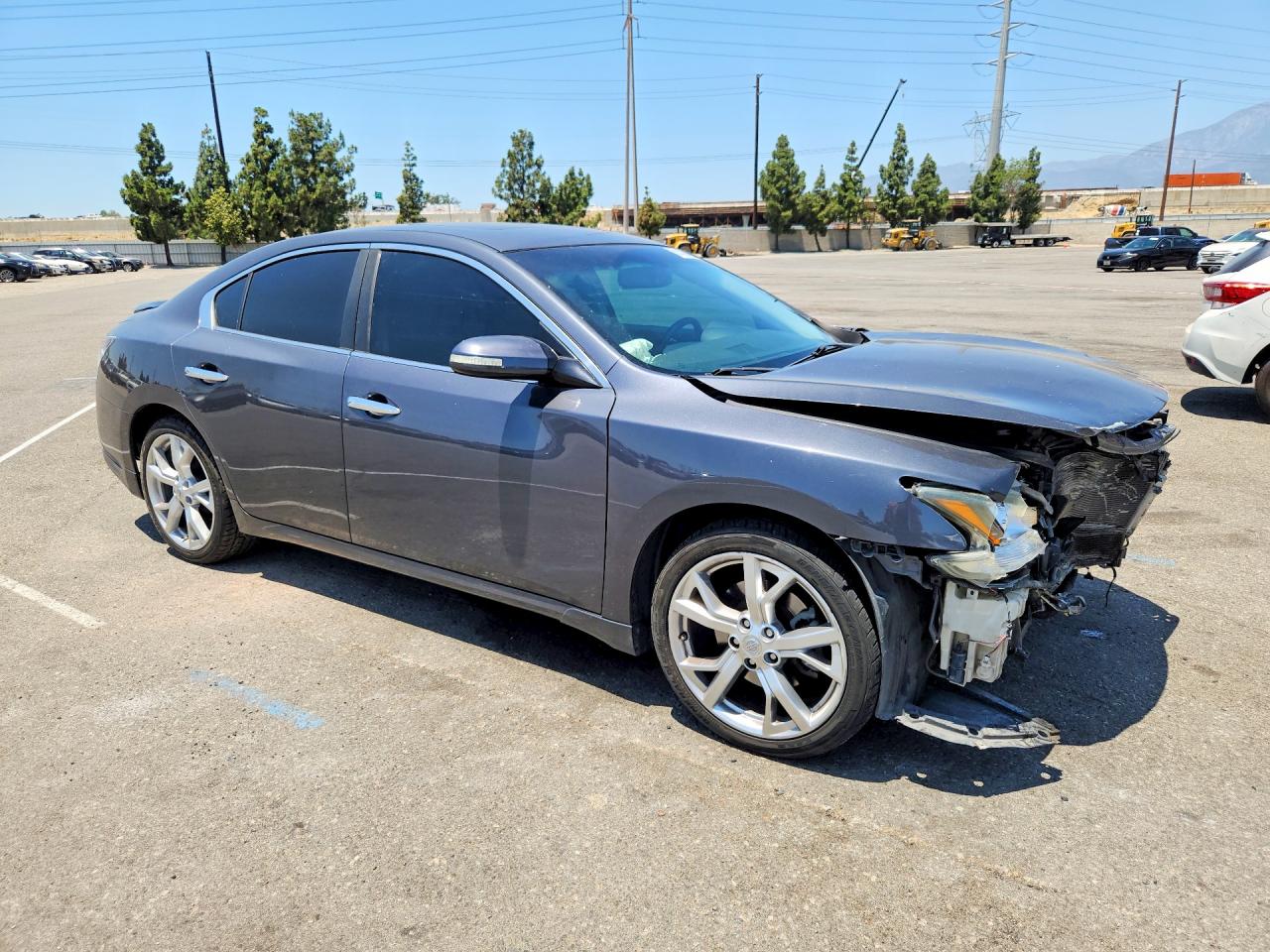 2012 NISSAN MAXIMA
