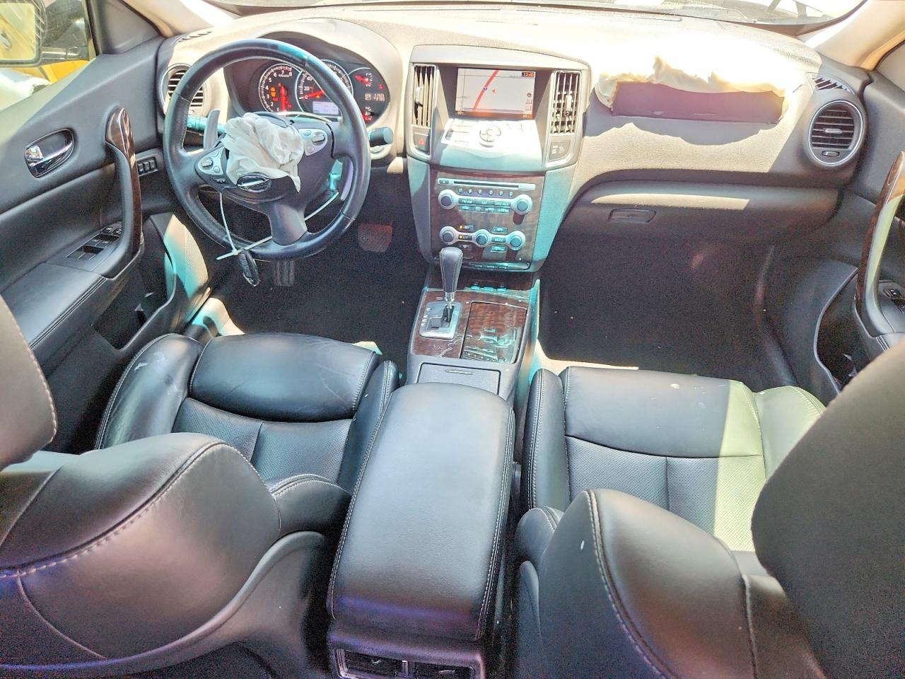 2012 NISSAN MAXIMA