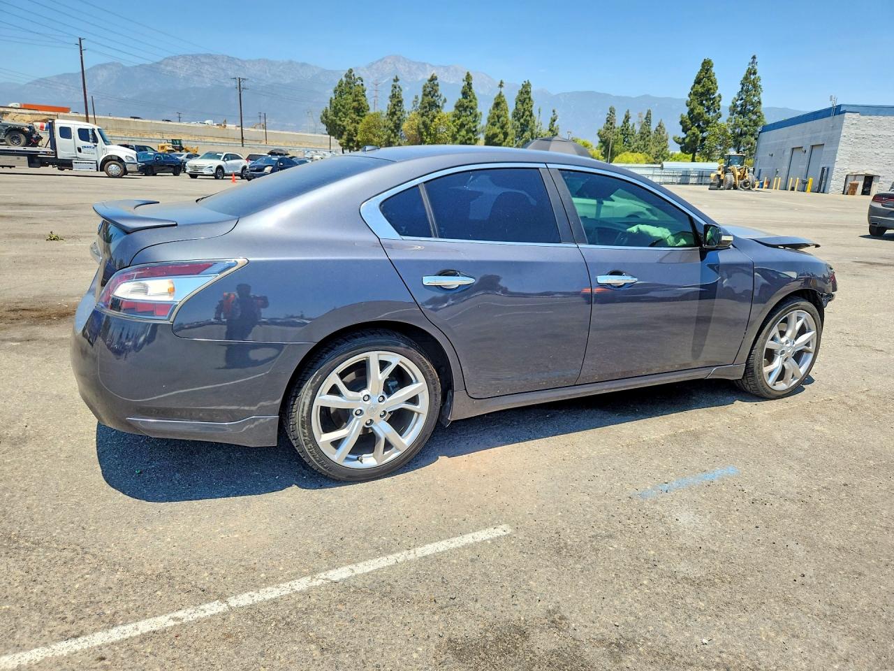 2012 NISSAN MAXIMA