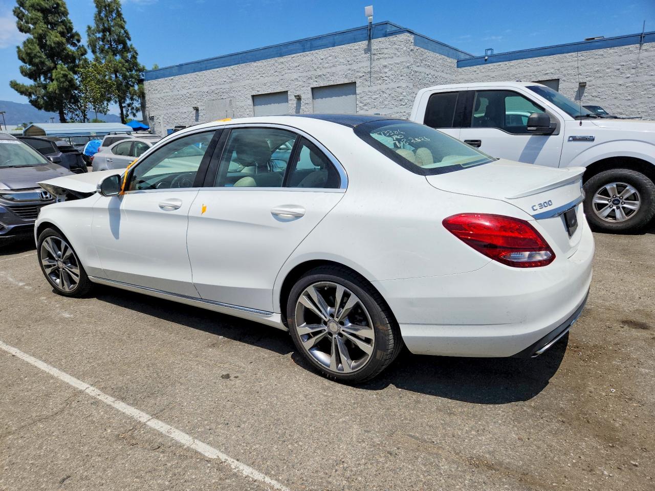 2016 MERCEDES-BENZ C-CLASS