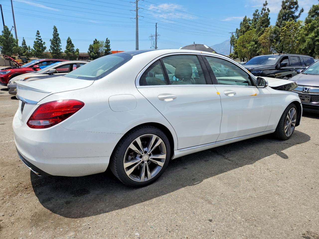 2016 MERCEDES-BENZ C-CLASS
