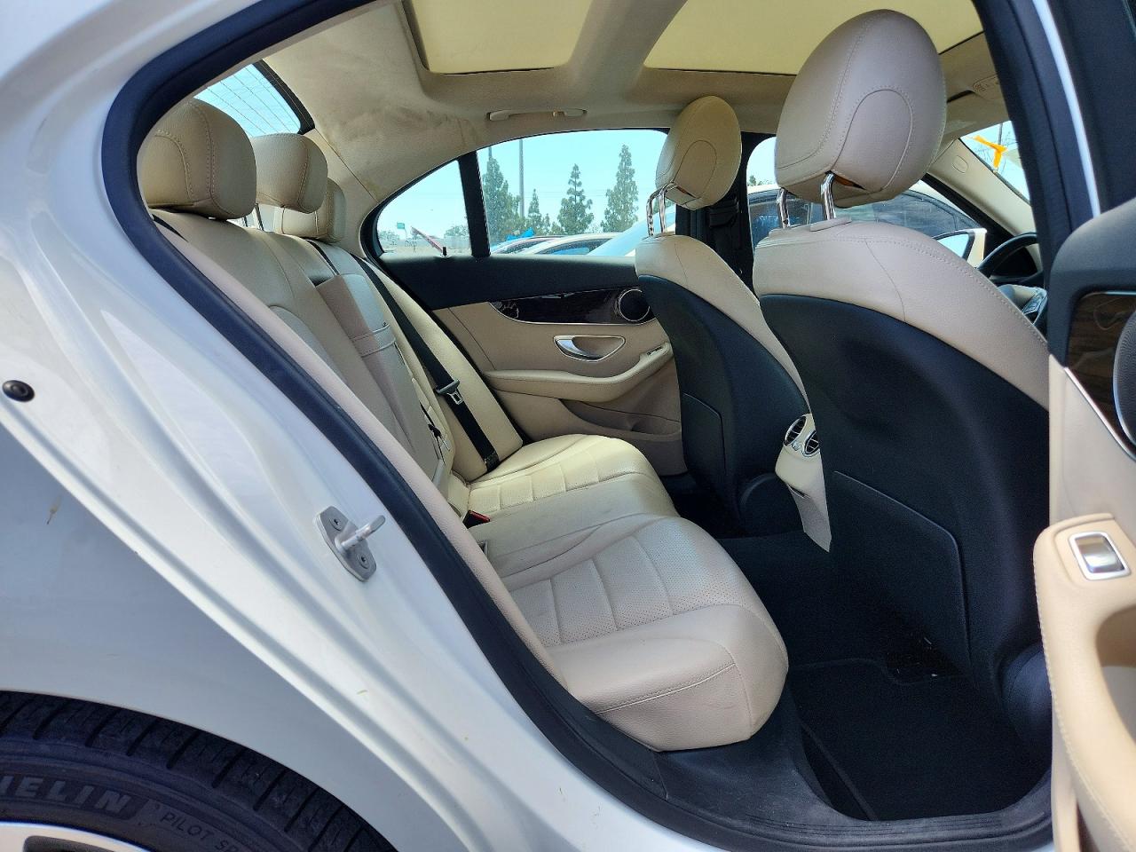 2016 MERCEDES-BENZ C-CLASS