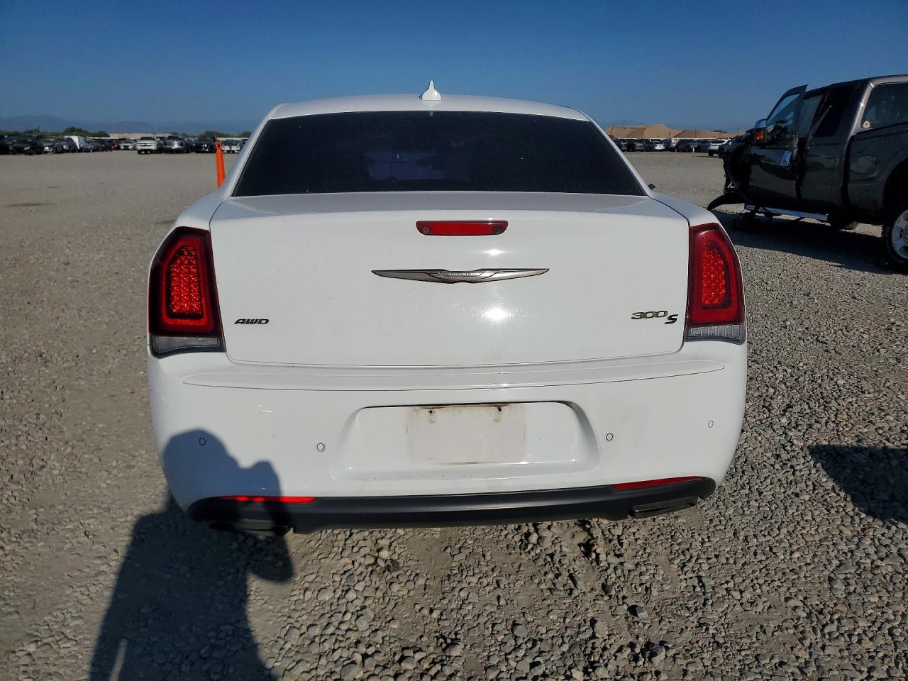 2016 CHRYSLER 300